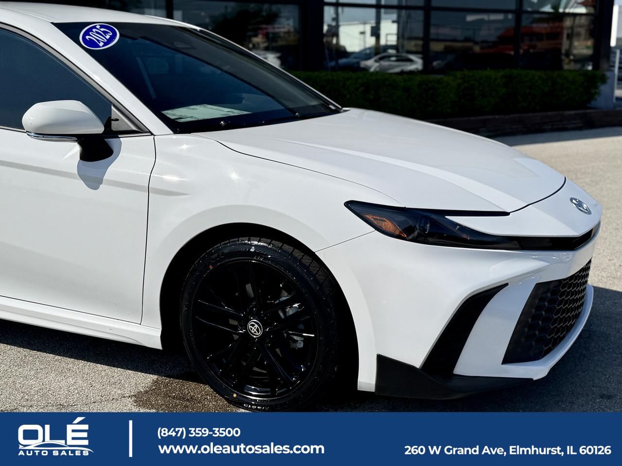 2025 Toyota Camry SE Elmhurst IL