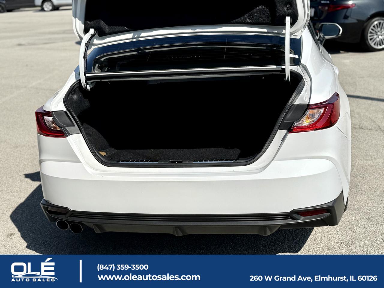 2025 Toyota Camry SE Elmhurst IL
