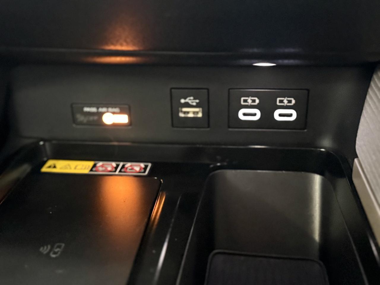2025 Toyota Camry SE Elmhurst IL