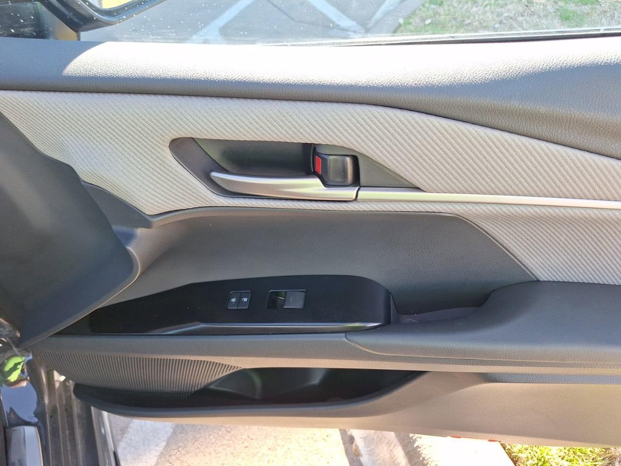 2025 Toyota Camry SE Hurst TX