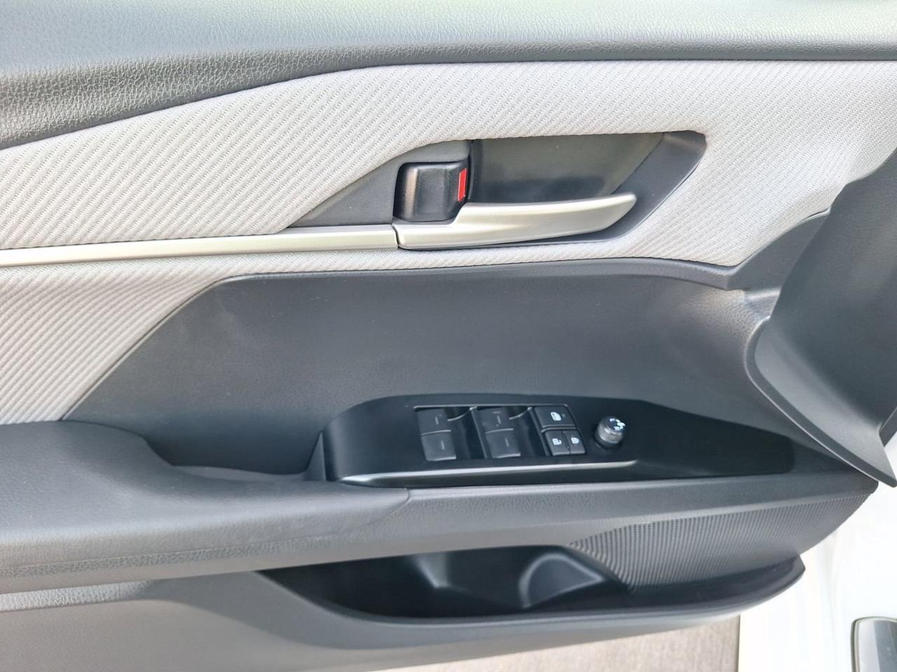 2025 Toyota Camry SE Hurst TX