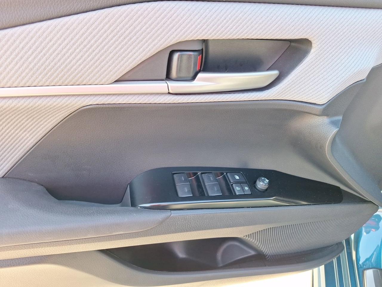 2025 Toyota Camry SE Hurst TX