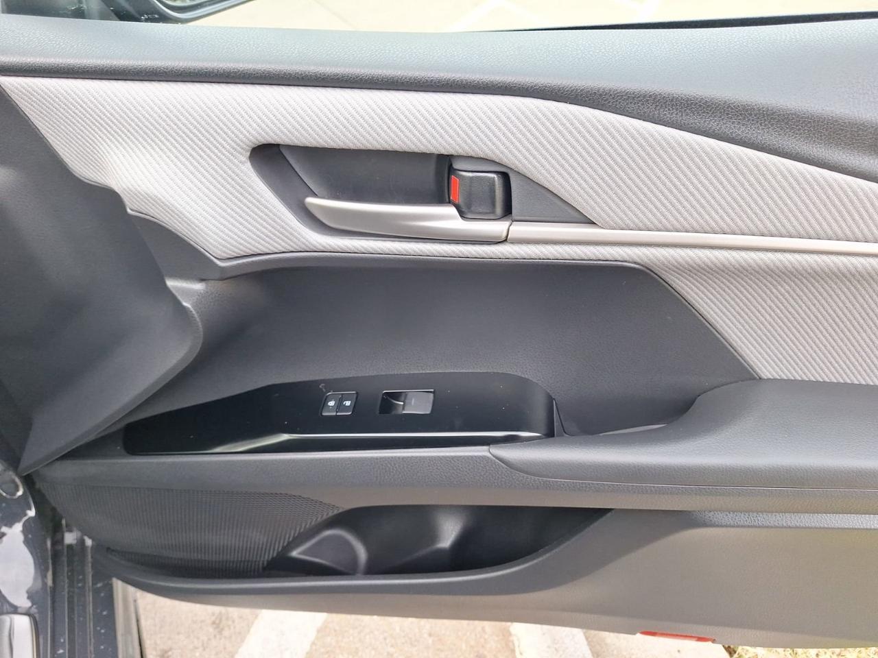 2025 Toyota Camry SE Hurst TX