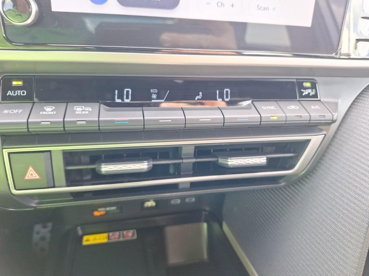 2025 Toyota Camry SE Hurst TX