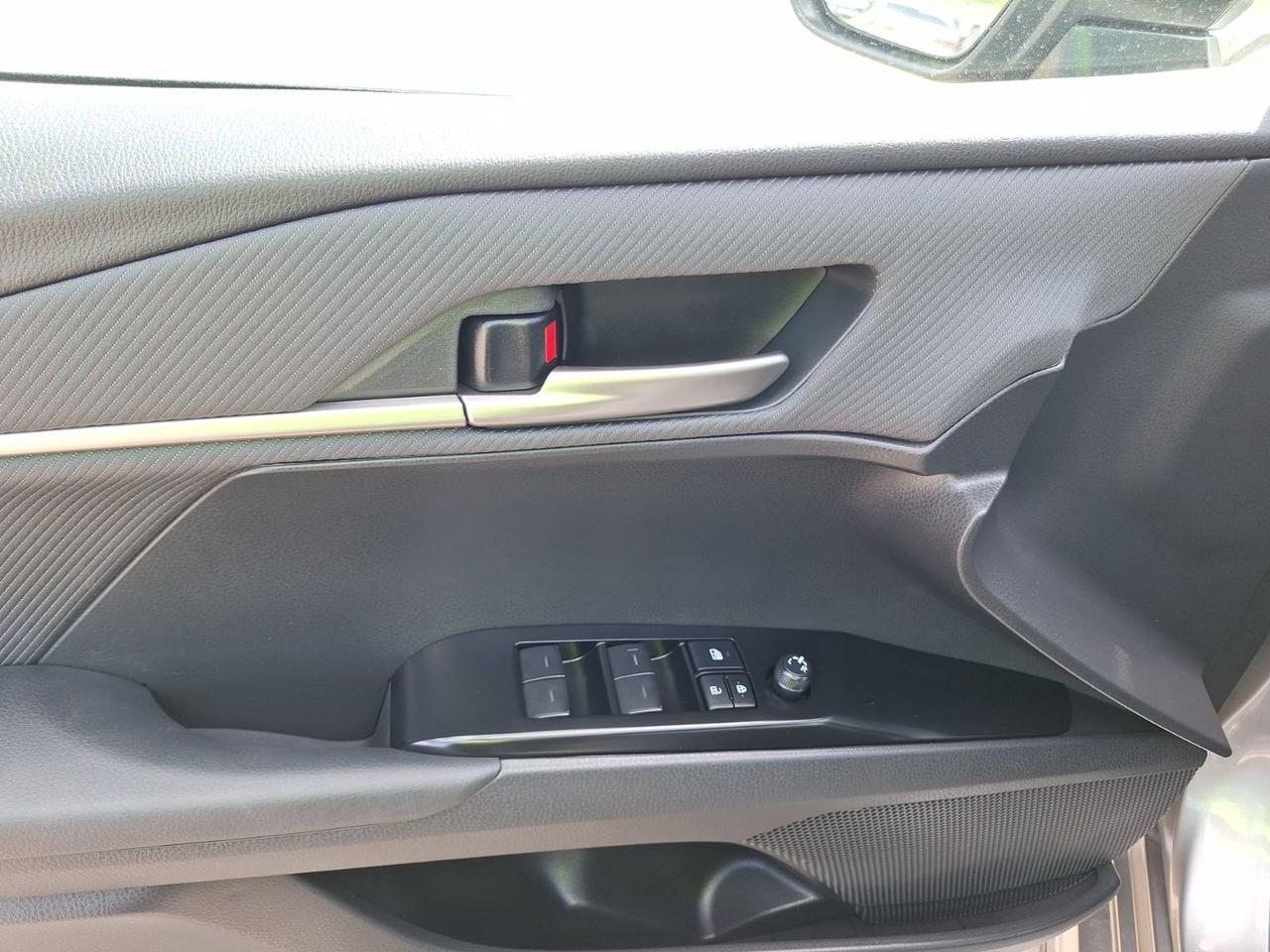 2025 Toyota Camry SE Hurst TX