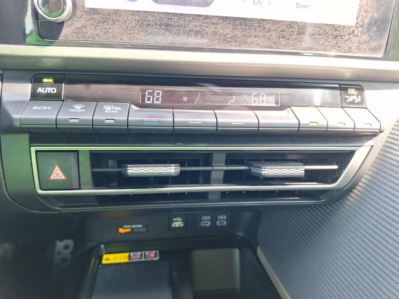 2025 Toyota Camry SE Hurst TX