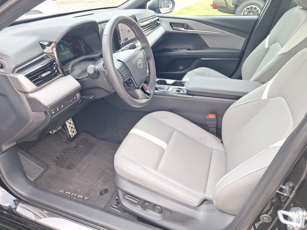 2025 Toyota Camry SE Hurst TX