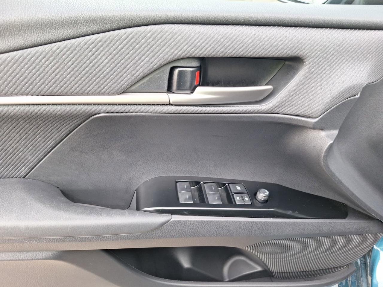 2025 Toyota Camry SE Hurst TX