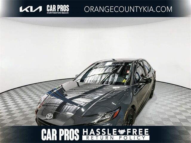 2025 Toyota Camry SE