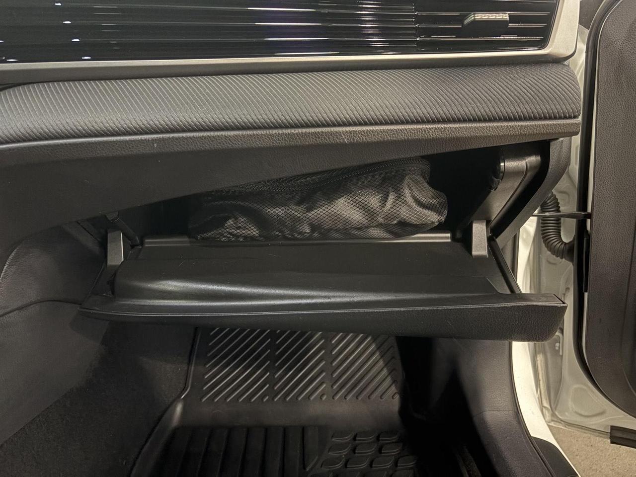 2025 Toyota Camry SE Parker CO