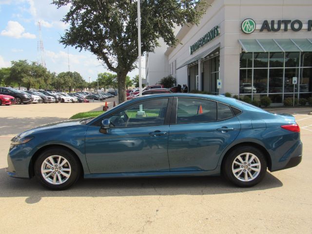 2025 Toyota Camry SE Plano TX