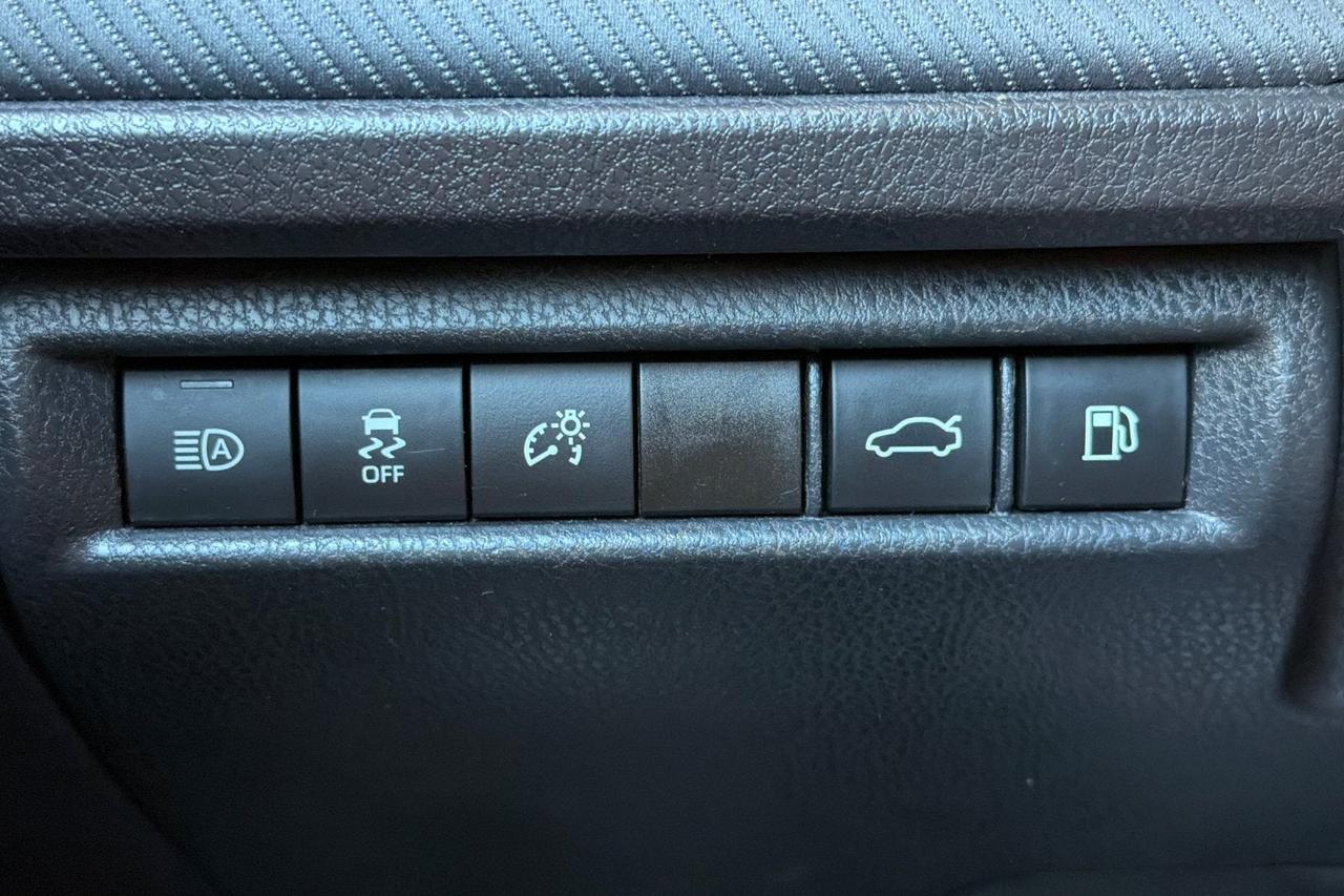 2025 Toyota Camry SE Roseville CA
