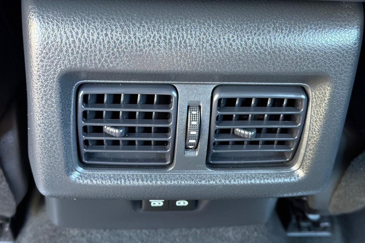 2025 Toyota Camry SE Roseville CA
