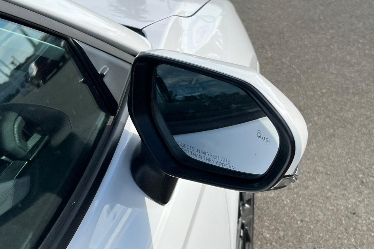 2025 Toyota Camry SE Roseville CA
