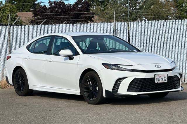 2025 Toyota Camry SE Roseville CA