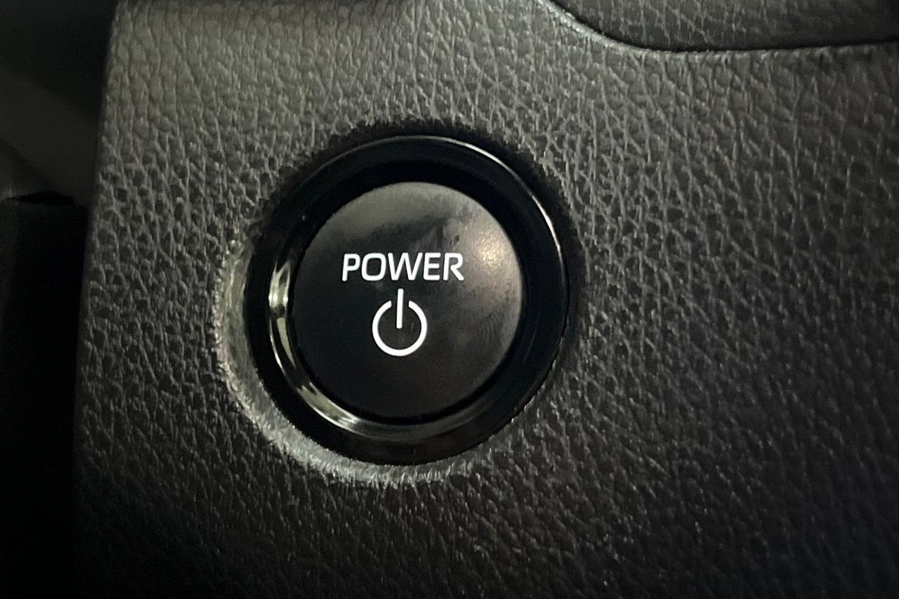 2025 Toyota Camry SE Roseville CA