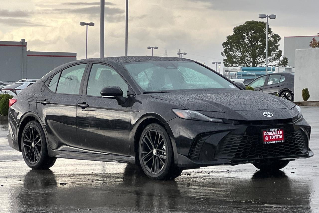 2025 Toyota Camry SE Roseville CA