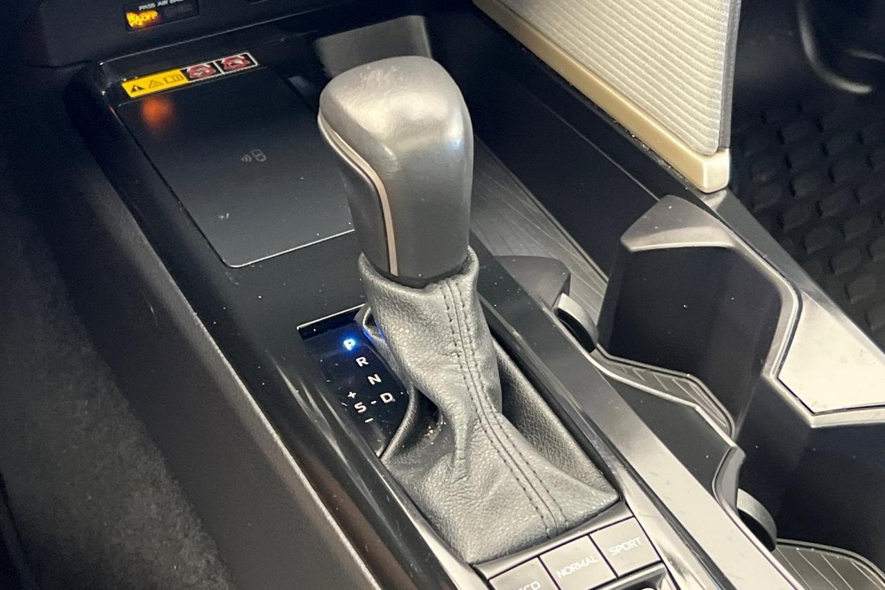 2025 Toyota Camry SE Roseville CA