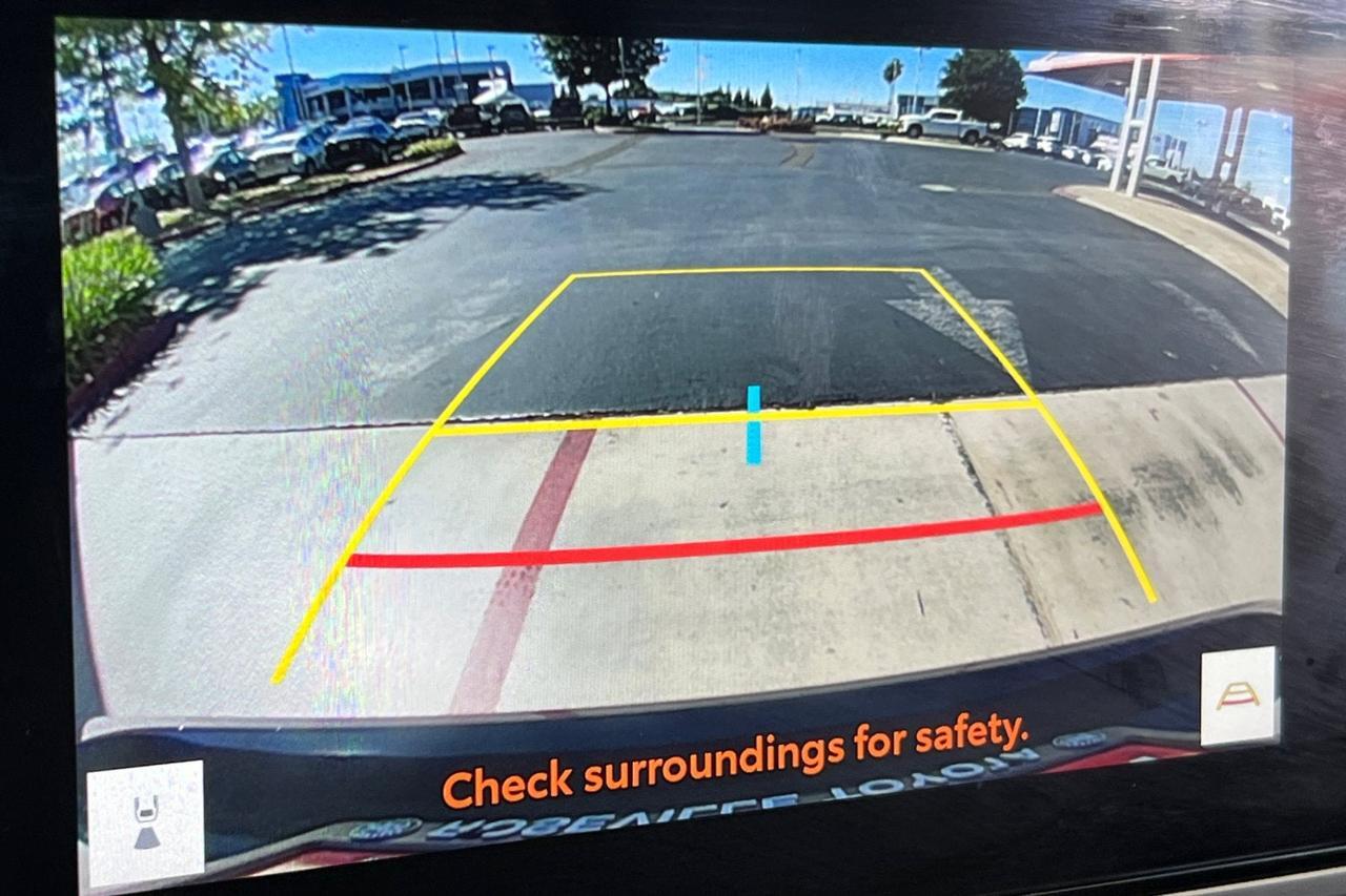 2025 Toyota Camry SE Roseville CA