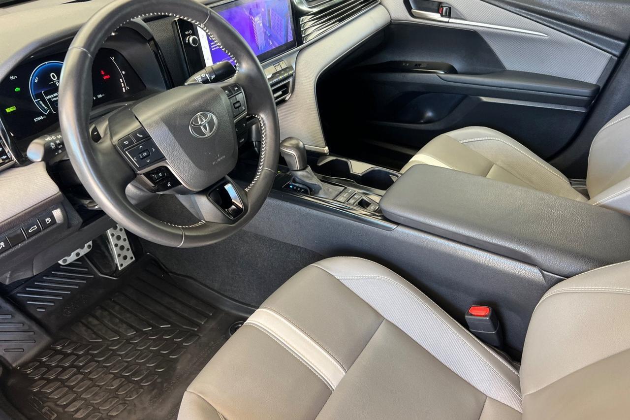 2025 Toyota Camry SE Roseville CA
