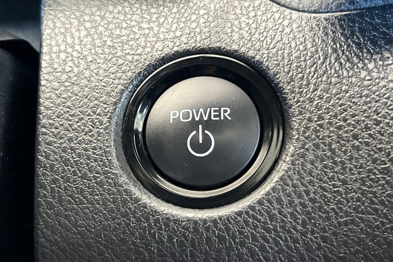 2025 Toyota Camry SE Roseville CA