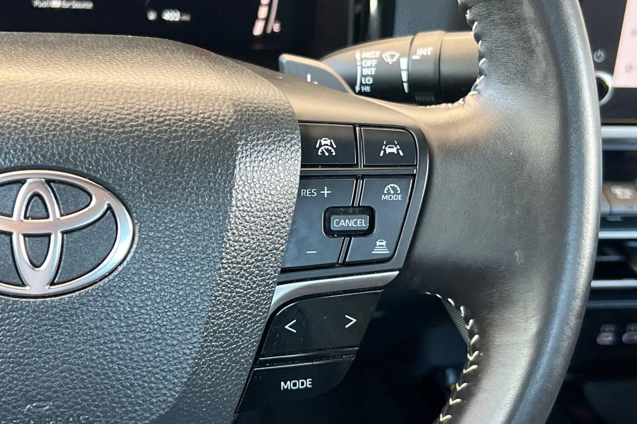 2025 Toyota Camry SE Roseville CA