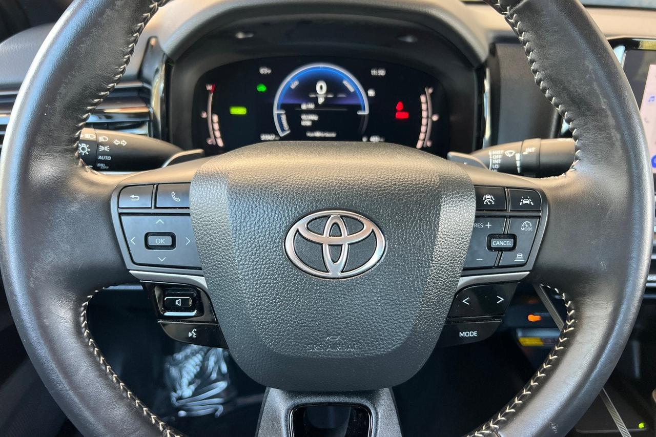 2025 Toyota Camry SE Roseville CA