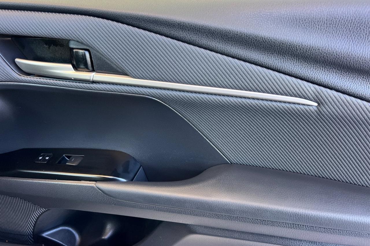 2025 Toyota Camry SE Roseville CA