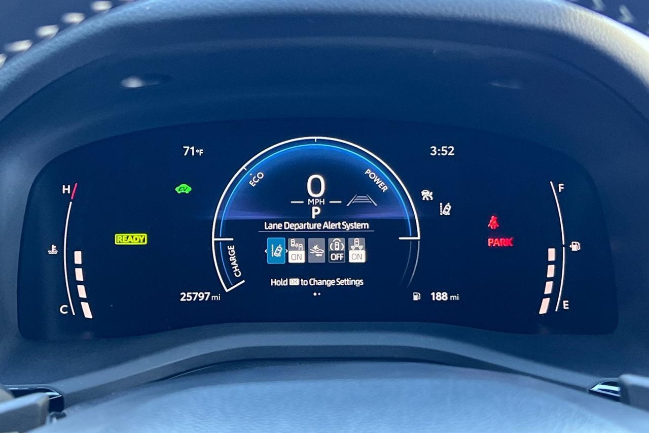 2025 Toyota Camry SE Roseville CA
