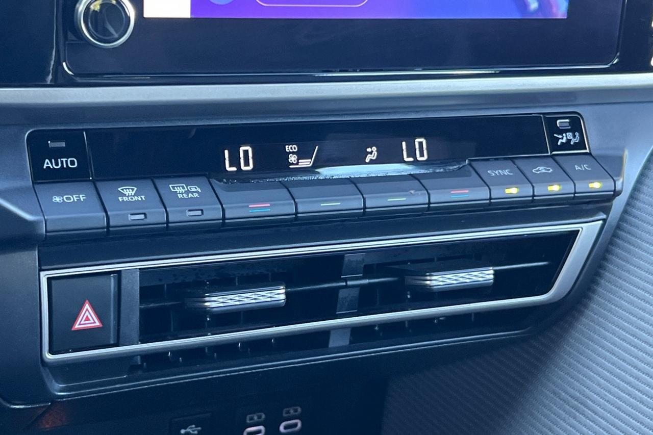 2025 Toyota Camry SE Roseville CA