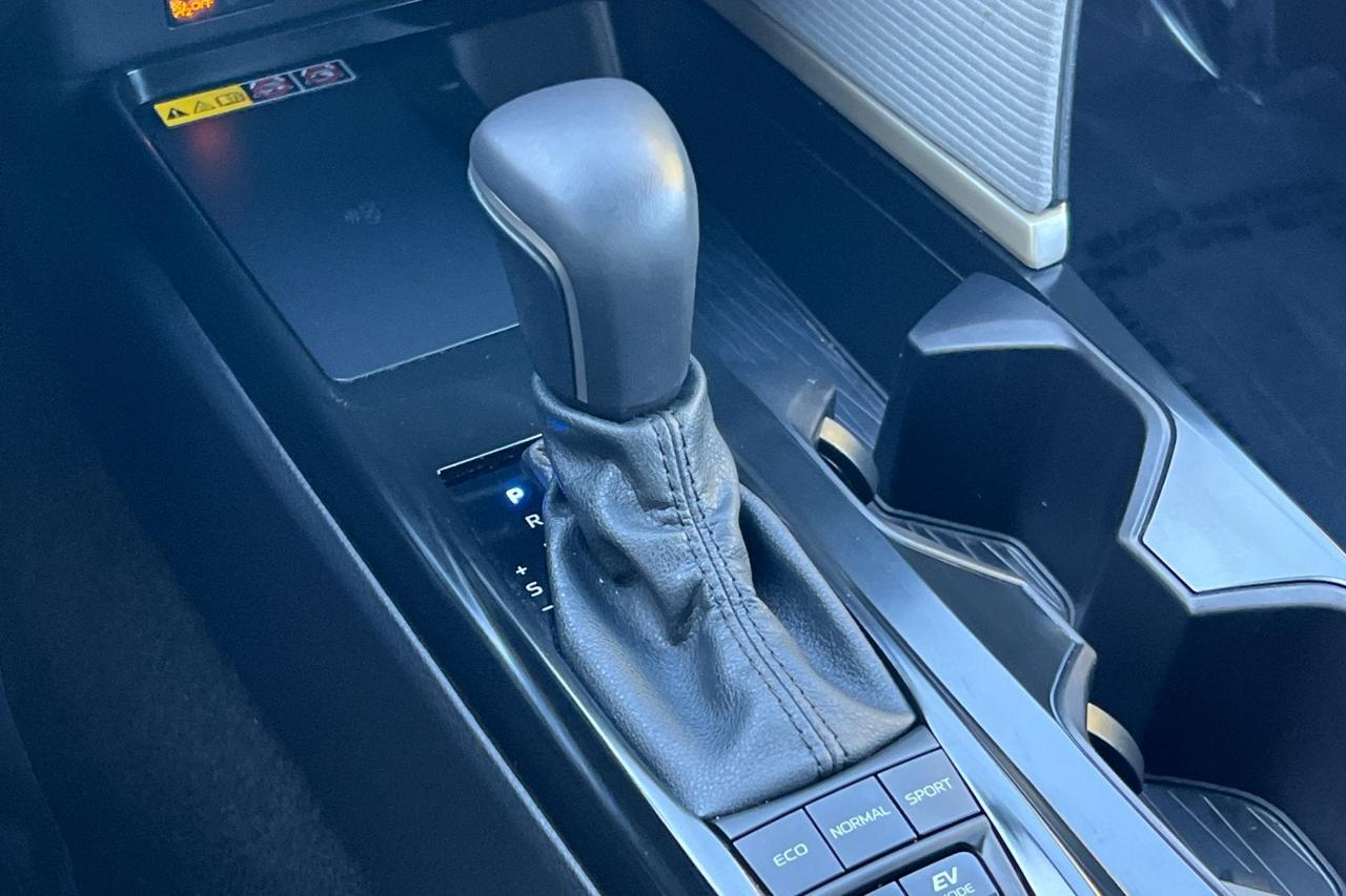 2025 Toyota Camry SE Roseville CA