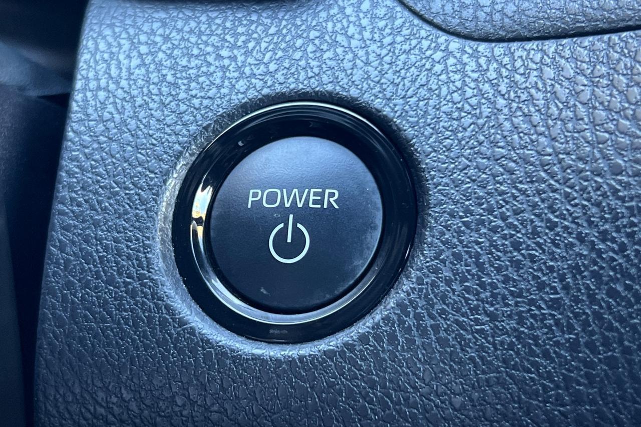 2025 Toyota Camry SE Roseville CA