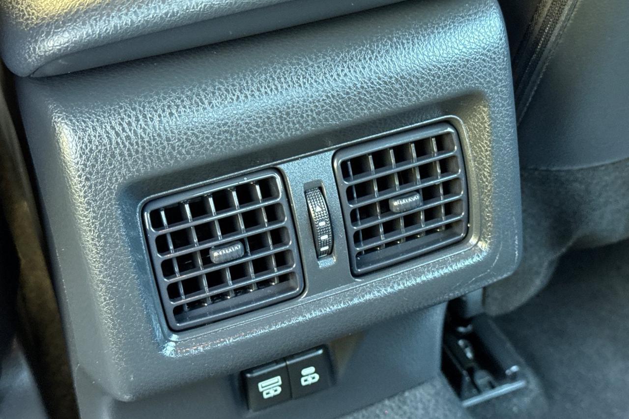2025 Toyota Camry SE Roseville CA