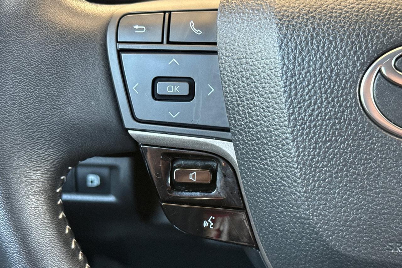 2025 Toyota Camry SE Roseville CA
