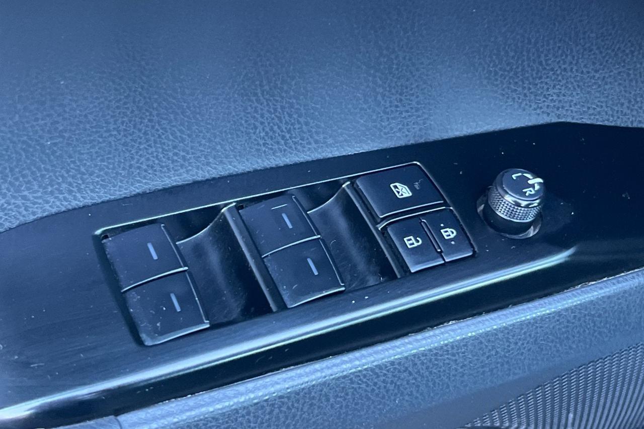 2025 Toyota Camry SE Roseville CA
