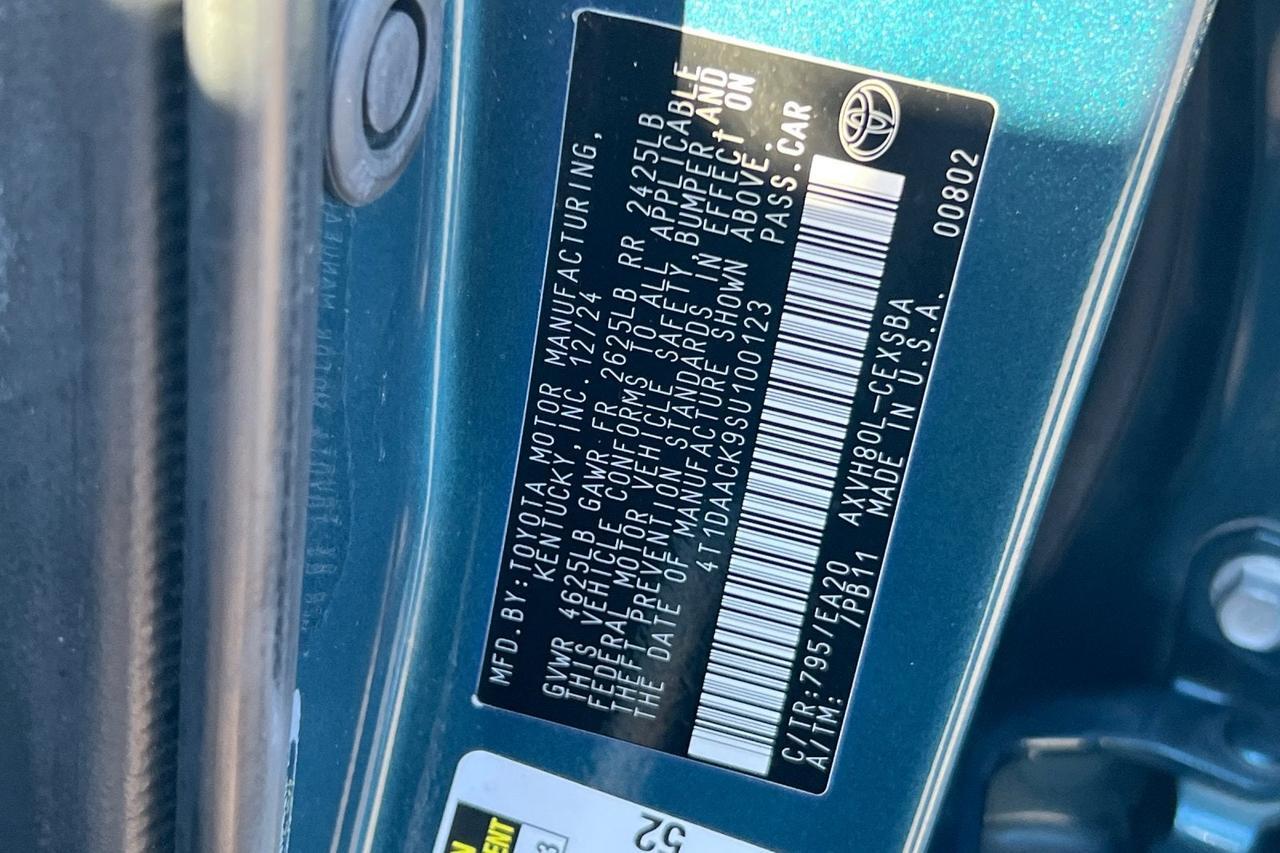 2025 Toyota Camry SE Roseville CA