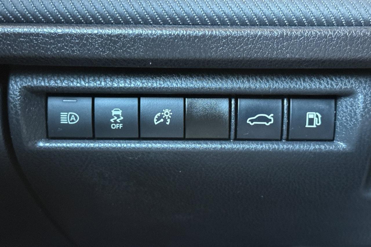2025 Toyota Camry SE Roseville CA