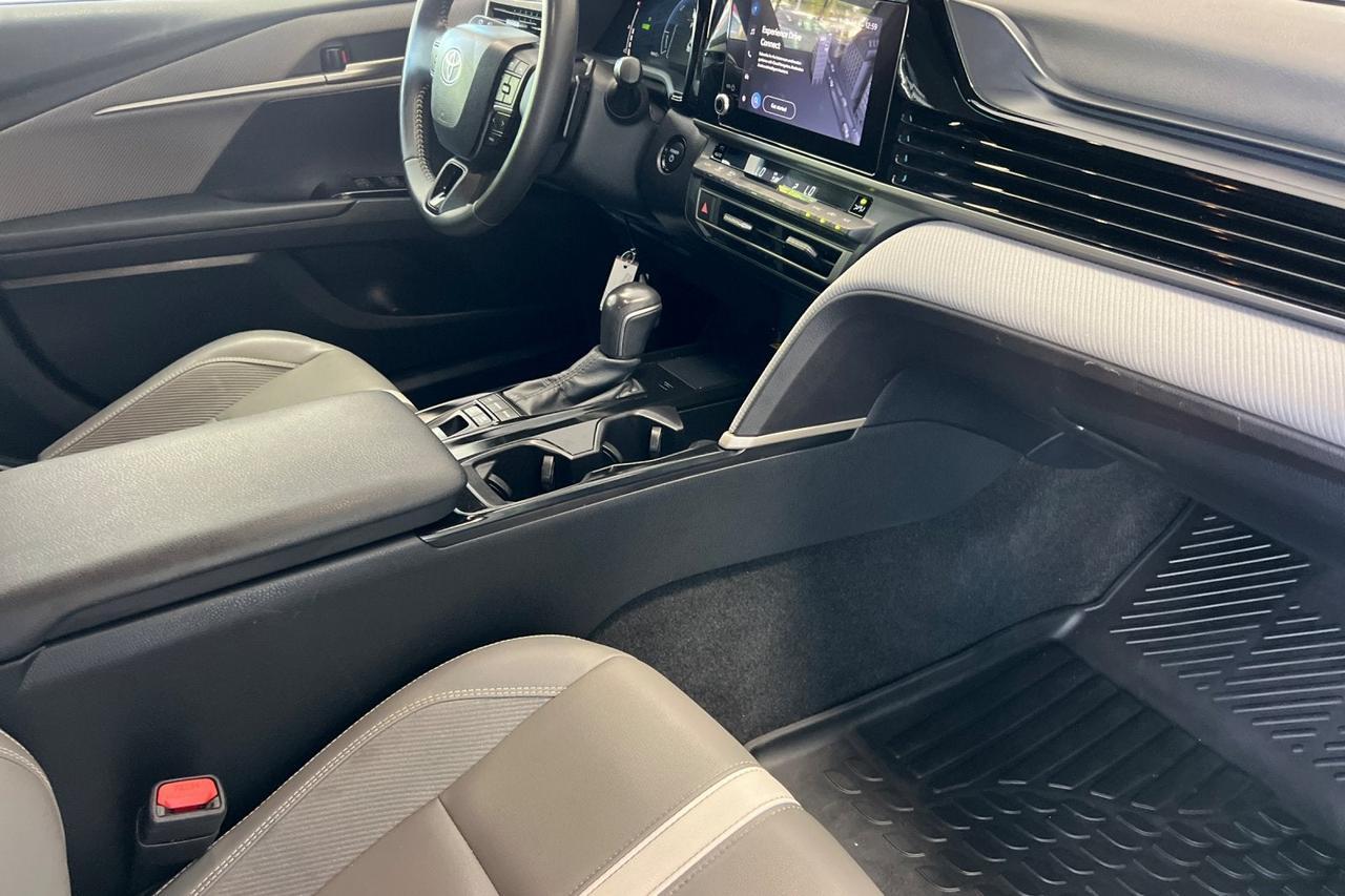 2025 Toyota Camry SE Roseville CA
