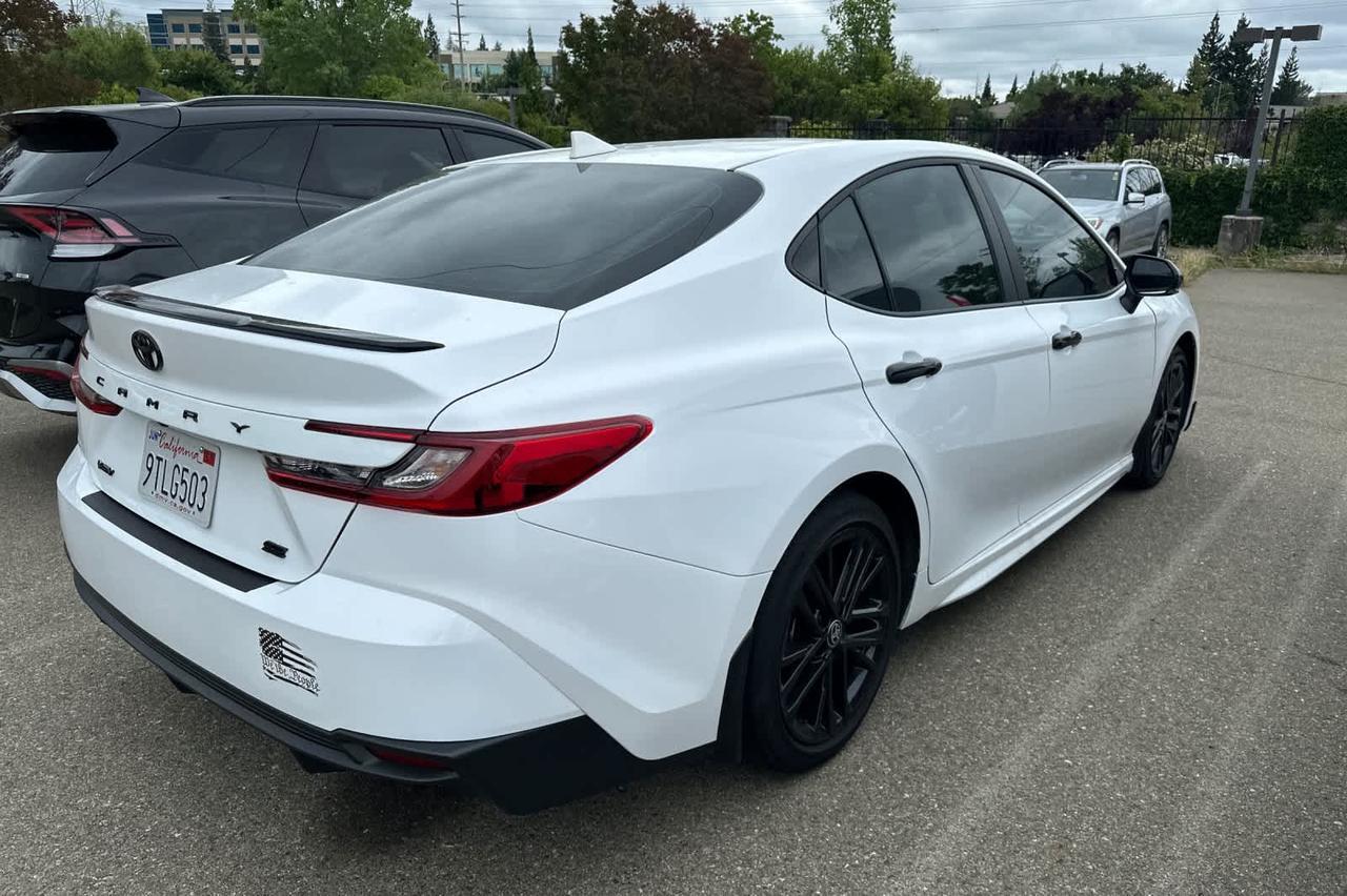 2025 Toyota Camry SE