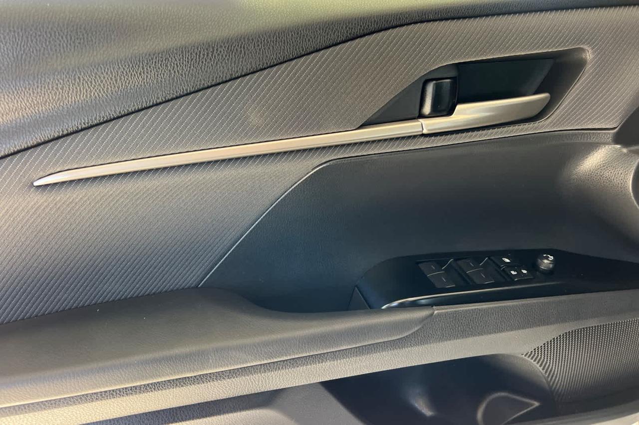 2025 Toyota Camry SE Roseville CA