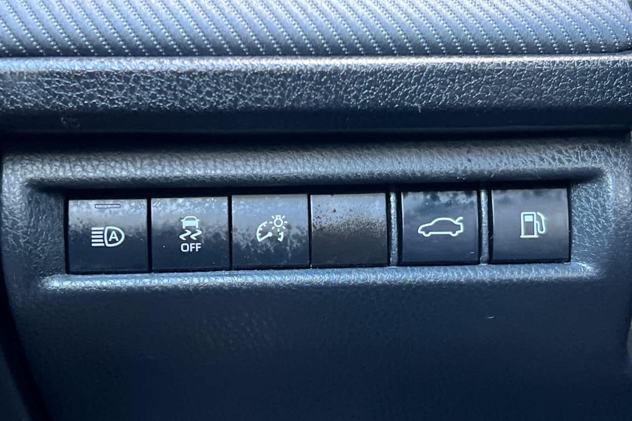 2025 Toyota Camry SE Roseville CA
