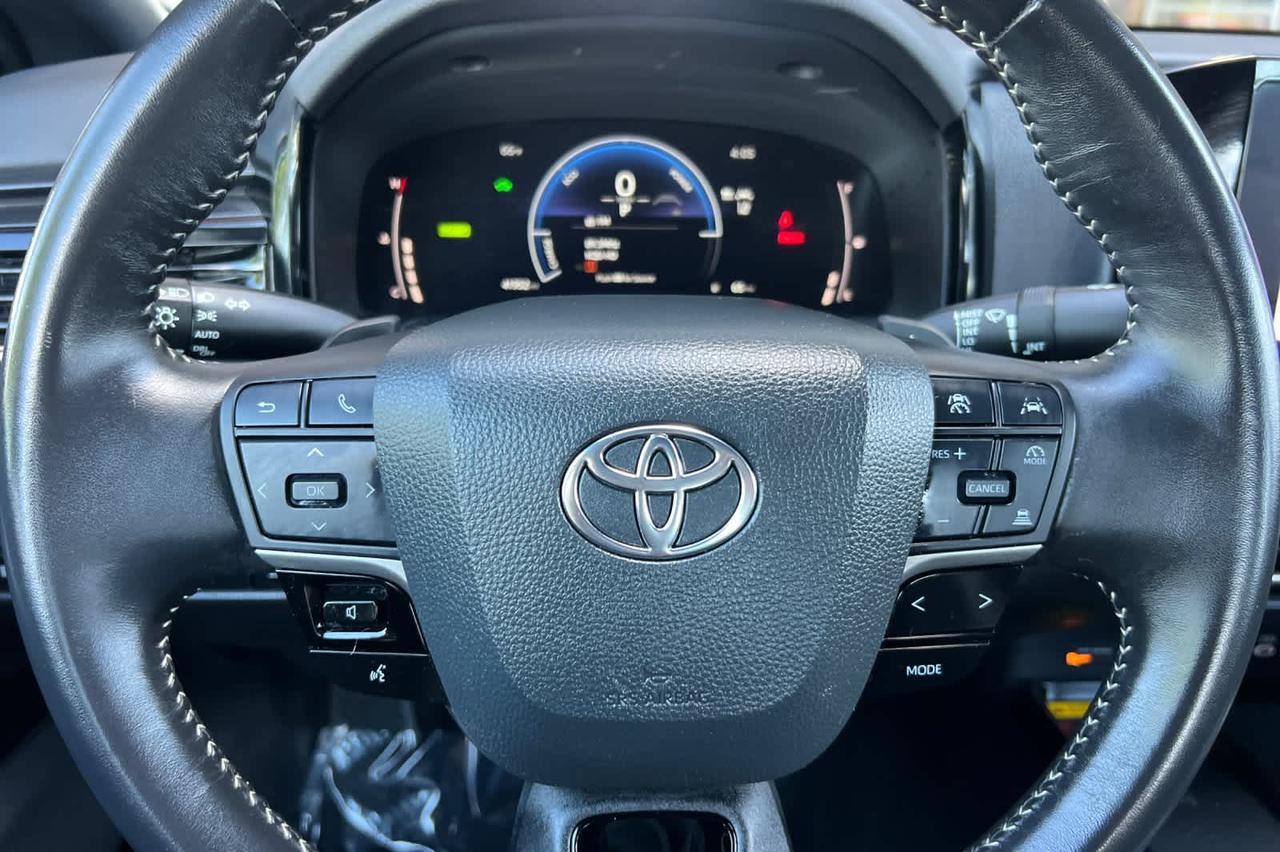 2025 Toyota Camry SE Roseville CA