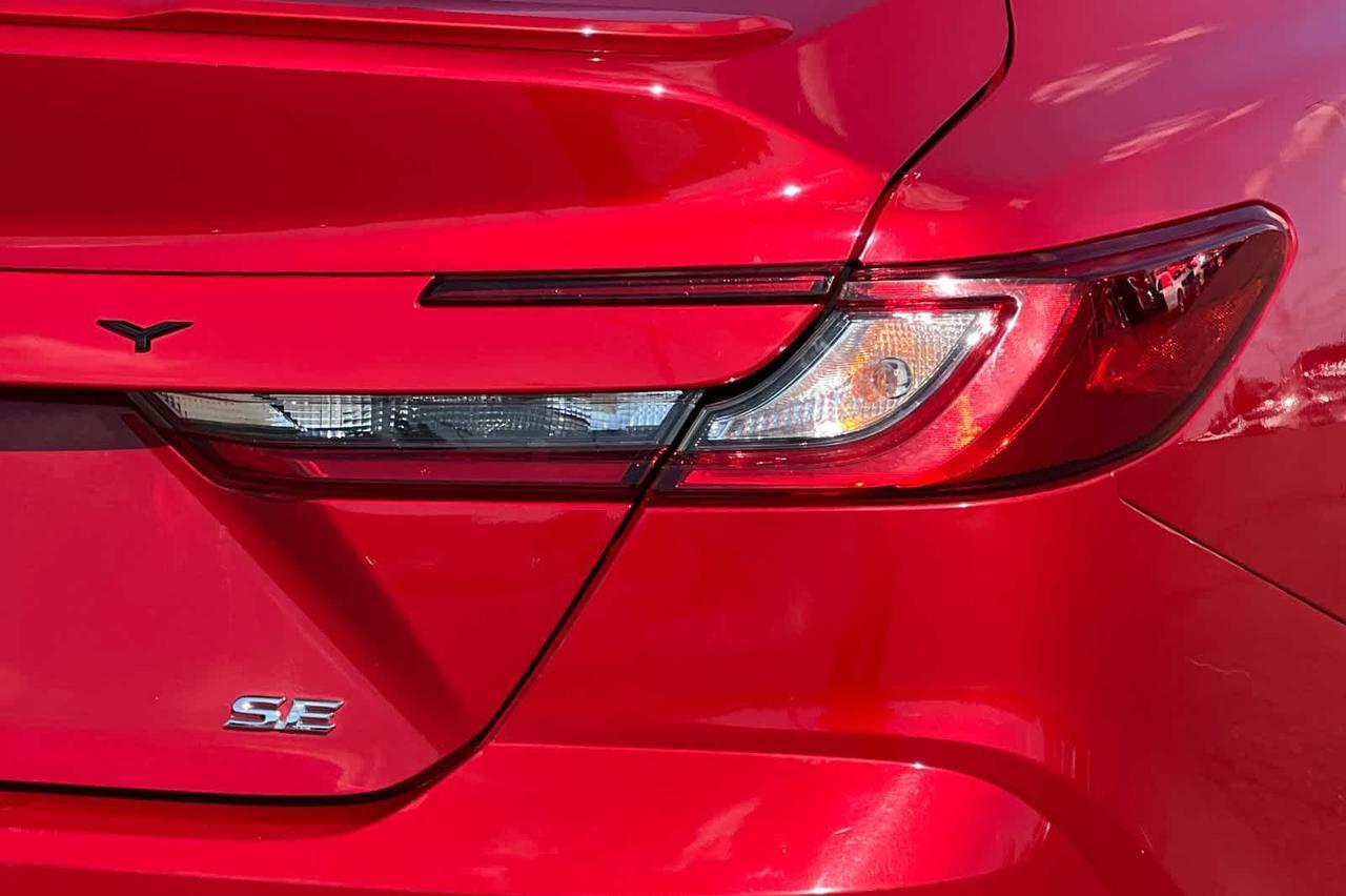 2025 Toyota Camry SE Roseville CA