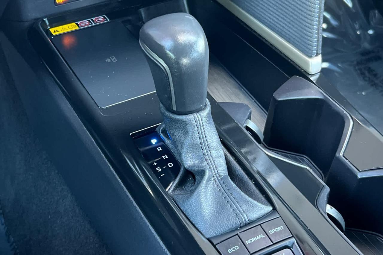 2025 Toyota Camry SE Roseville CA