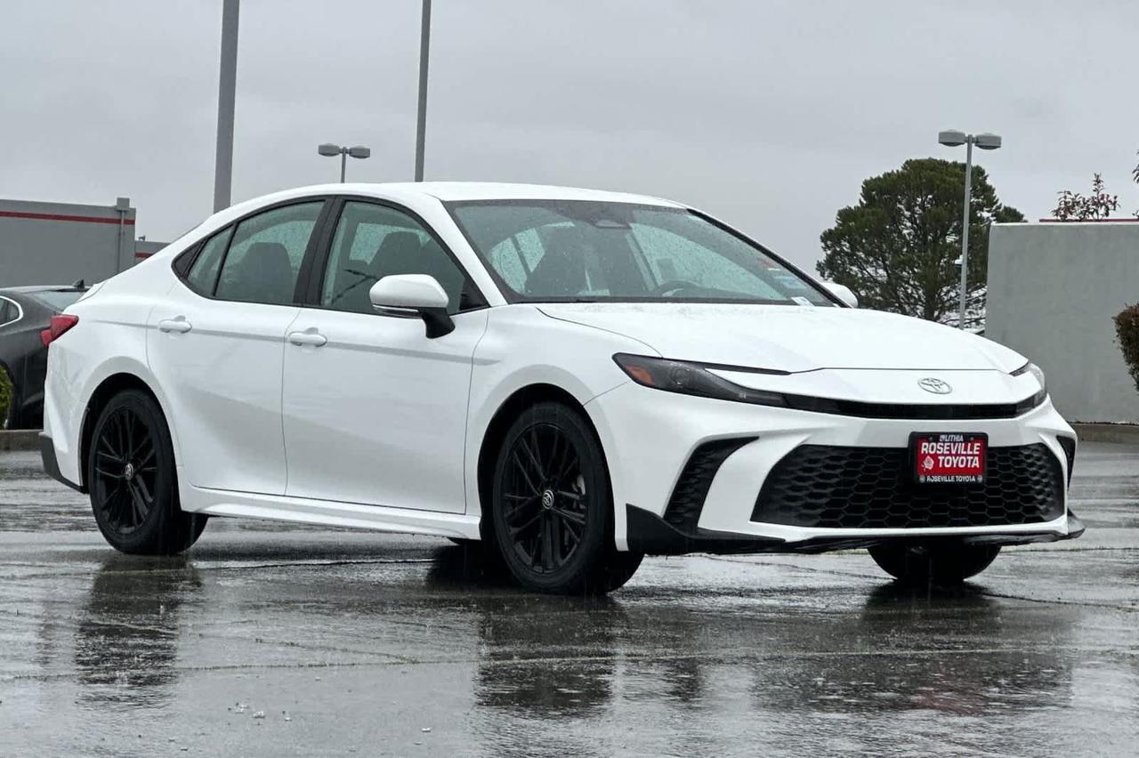 2025 Toyota Camry SE Roseville CA