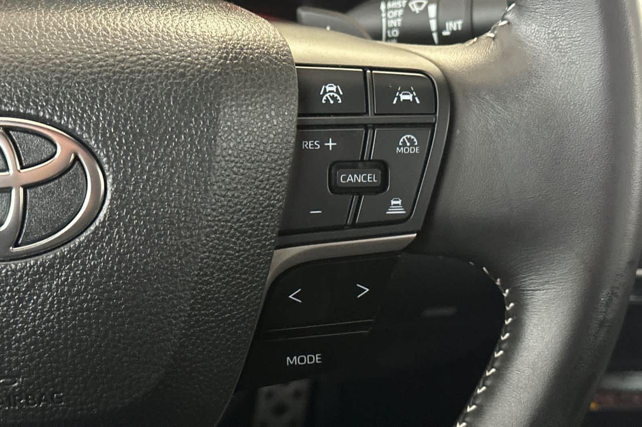 2025 Toyota Camry SE Roseville CA