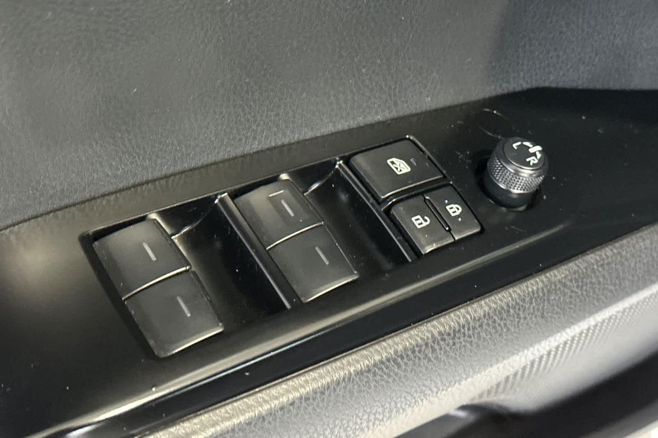 2025 Toyota Camry SE Roseville CA