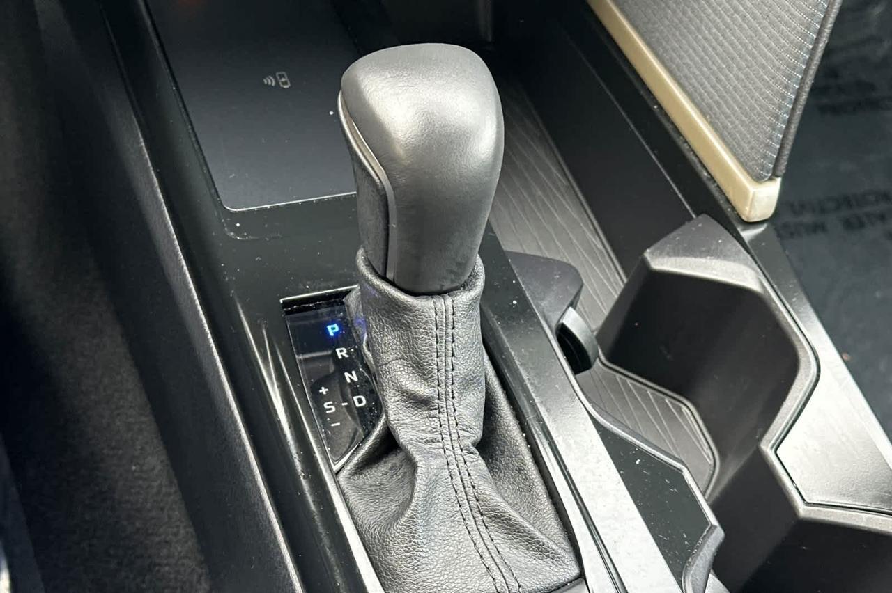 2025 Toyota Camry SE Roseville CA