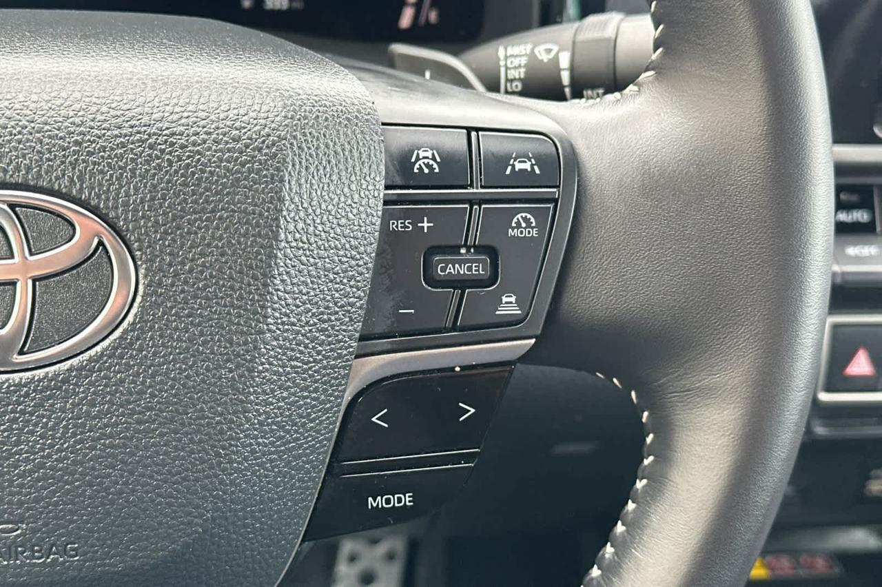 2025 Toyota Camry SE Roseville CA