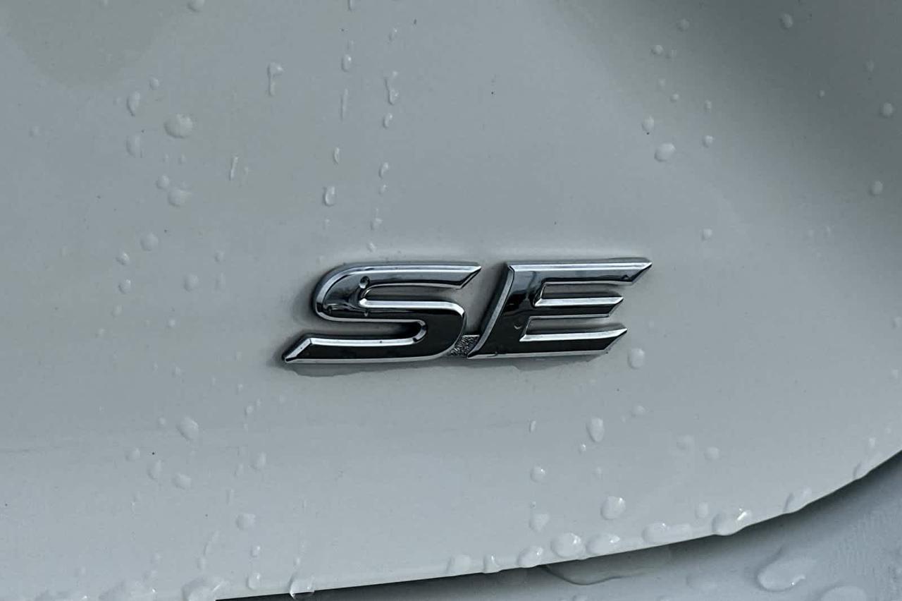 2025 Toyota Camry SE Roseville CA